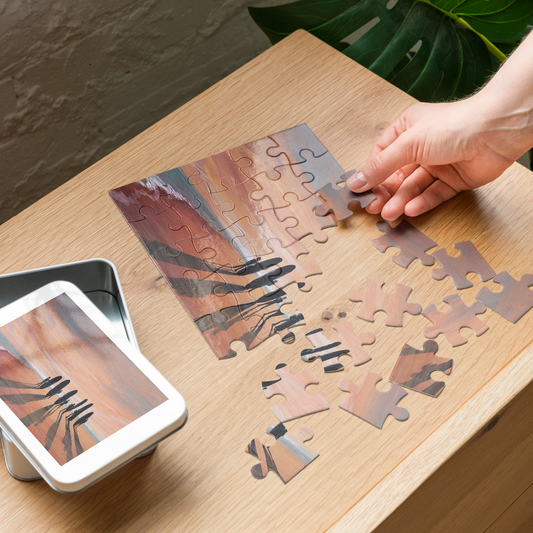 Surfer Silhouette - Jigsaw puzzle with tin